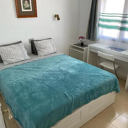 Clarissa Costa De Antigua